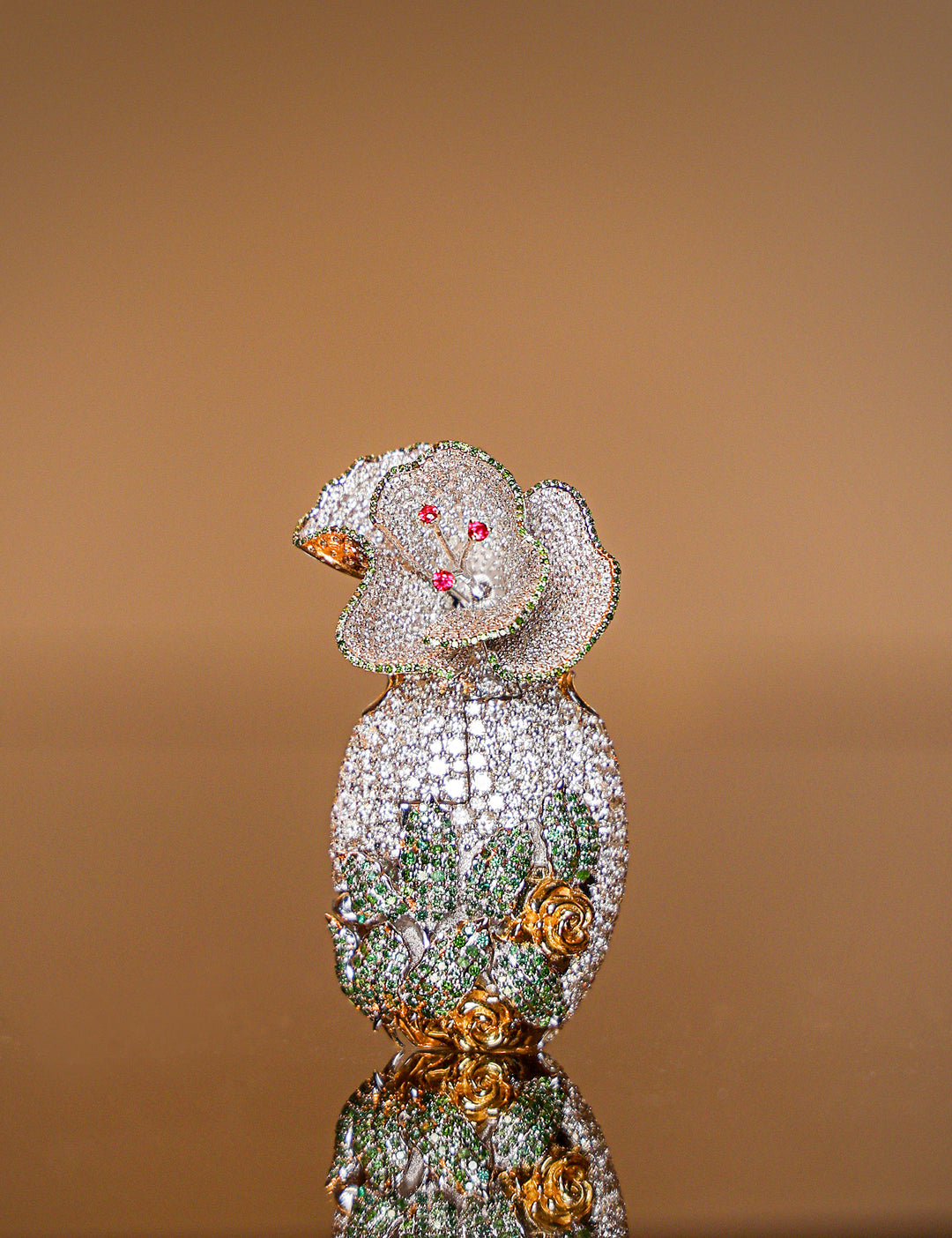 The Mysterious Vase (Vase)